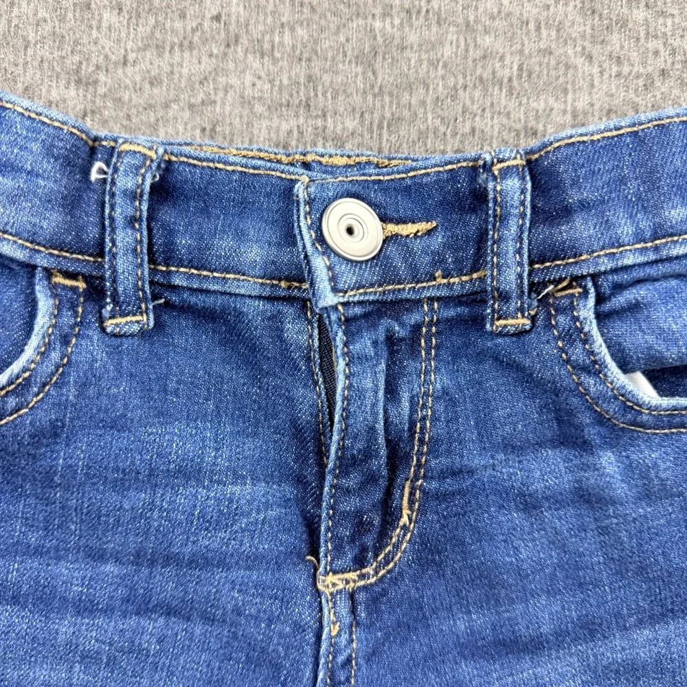 Children's Place Skimmer Pant Court Distressed Denim Shorts Kids‎ 6X/7 Blue